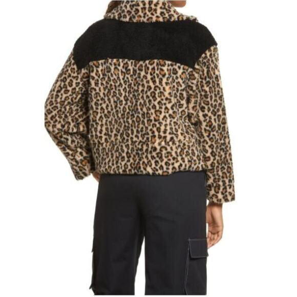 Women’s Leopard Print Sherpa Fleece Pullover - Picture 3 of 11
